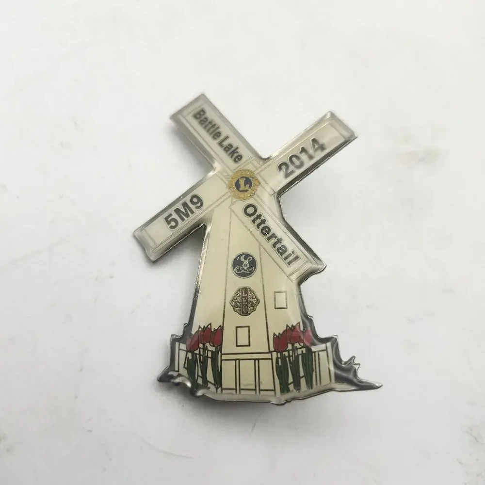 2014 Lions International 5M9 Battle Lake Ottertail Minnesota Windmill Lapel Pin